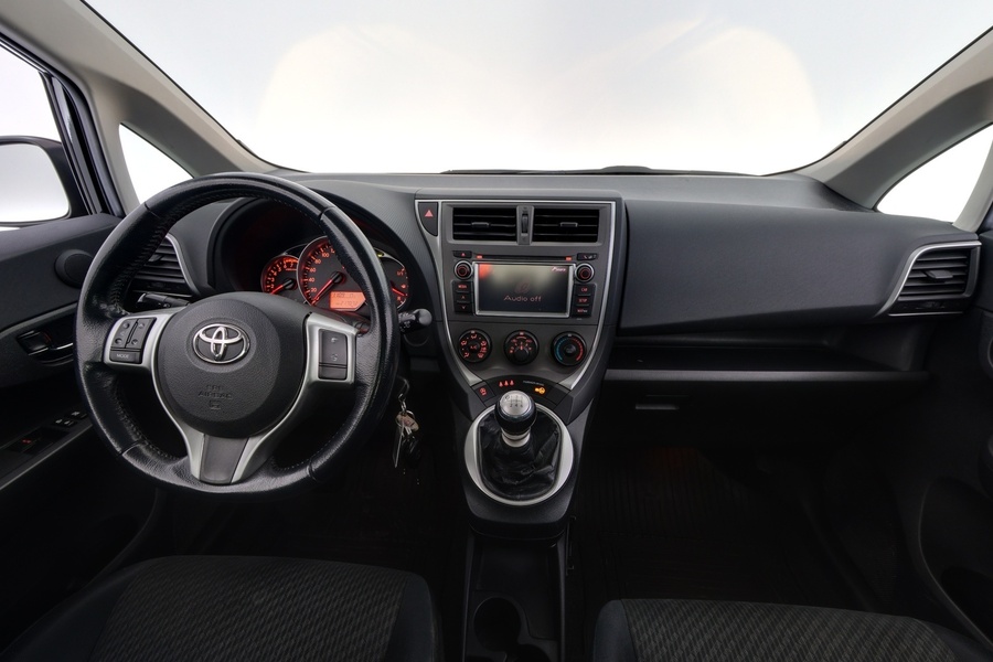 Toyota Verso-S vaihtoauto