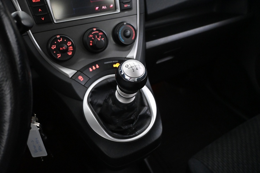 Toyota Verso-S vaihtoauto