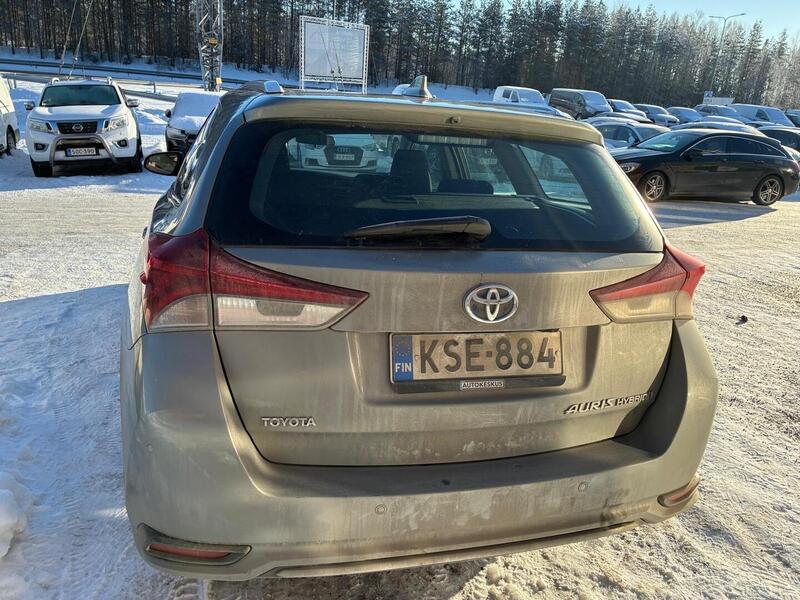 Toyota Auris vaihtoauto