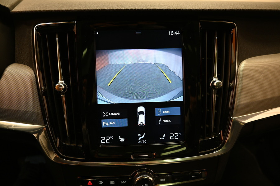 Volvo V90 Cross Country vaihtoauto