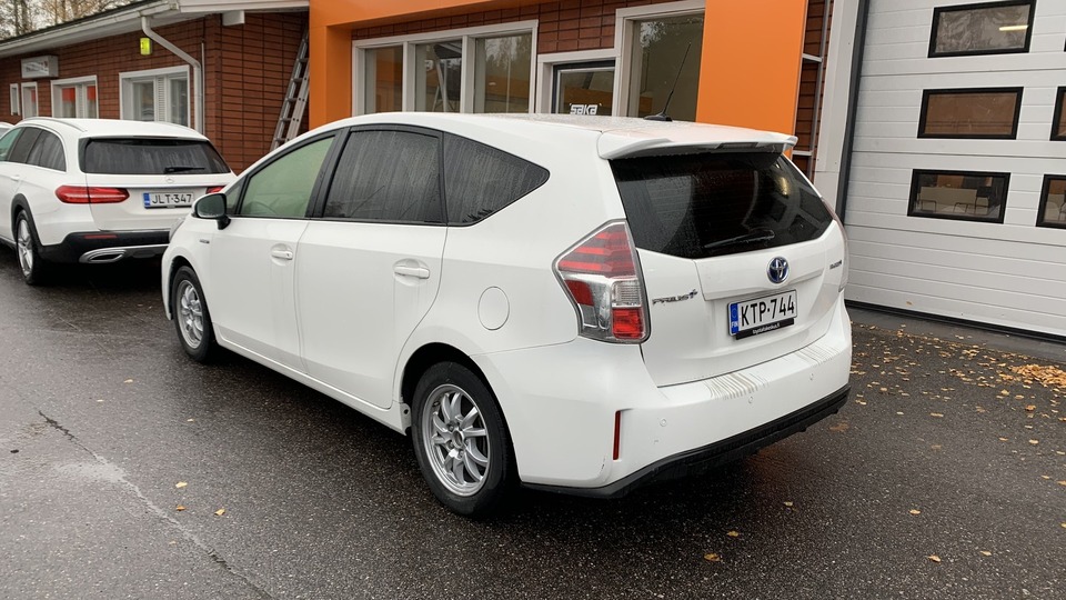 Toyota Prius+ vaihtoauto