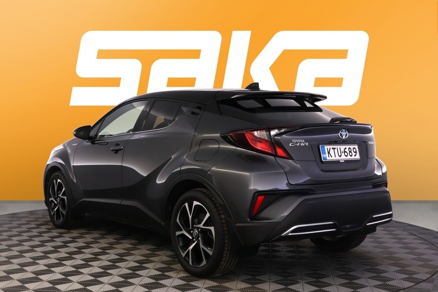 Toyota C-HR vaihtoauto