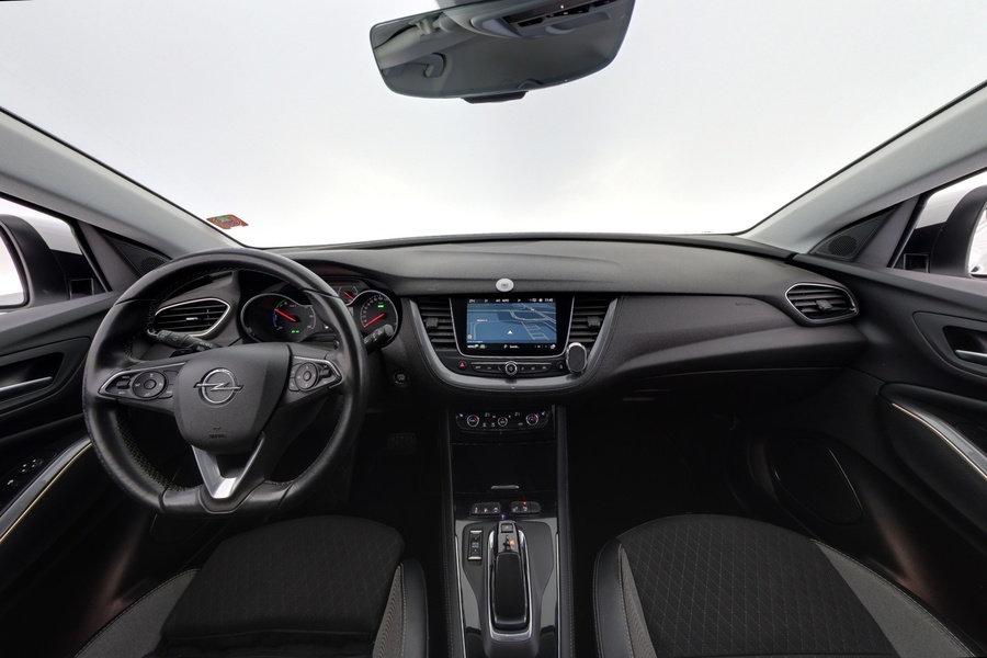 Opel Grandland X vaihtoauto