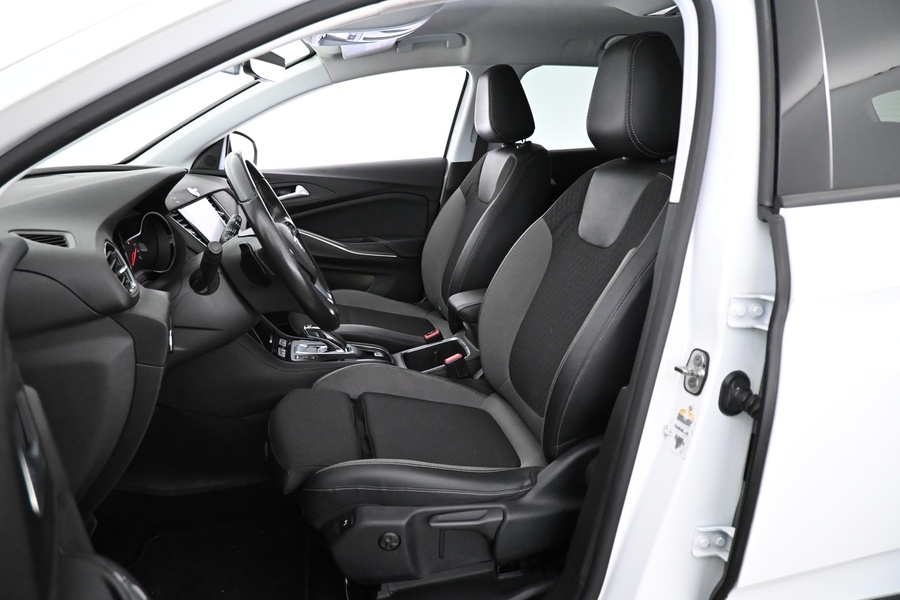 Opel Grandland X vaihtoauto