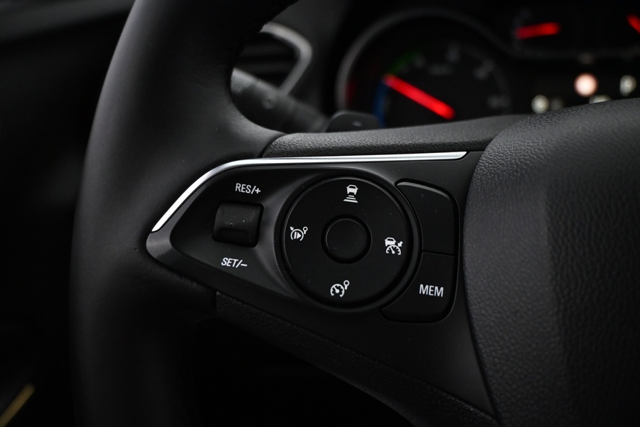 Opel Grandland X vaihtoauto