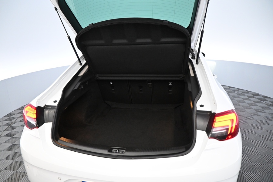 Opel Insignia vaihtoauto