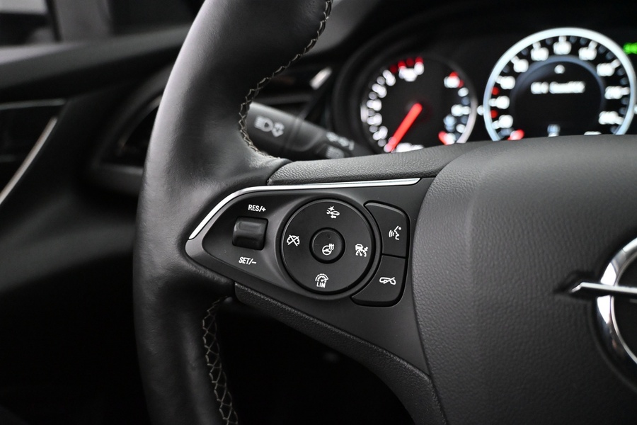 Opel Insignia vaihtoauto