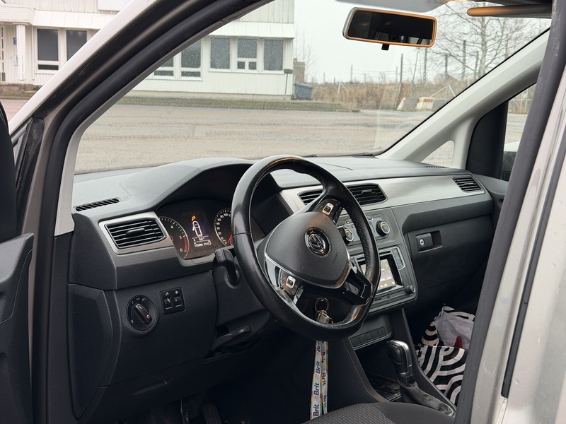 Volkswagen Caddy Maxi vaihtoauto