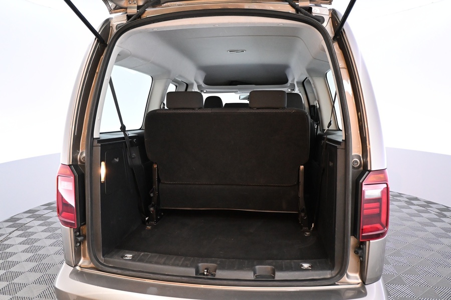 Volkswagen Caddy Maxi vaihtoauto