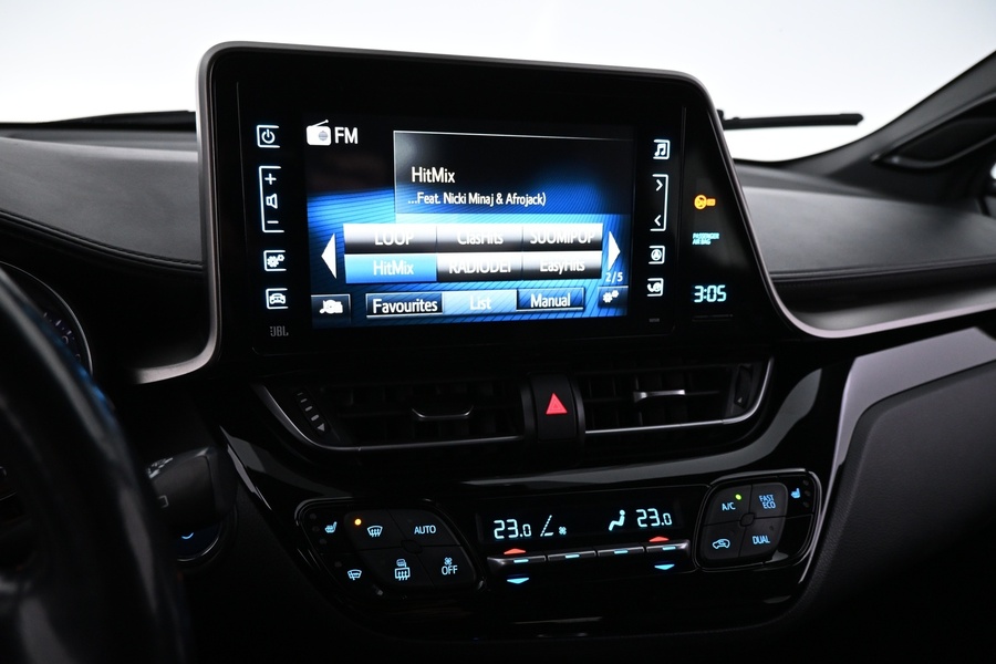 Toyota C-HR vaihtoauto