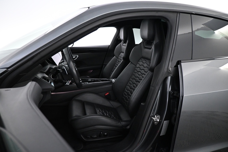 Audi e-tron GT vaihtoauto