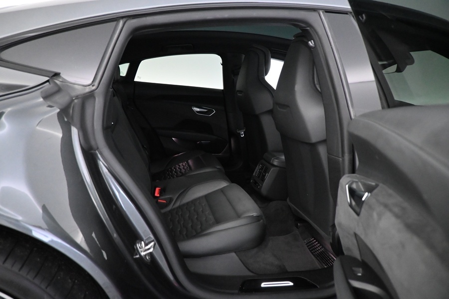 Audi e-tron GT vaihtoauto