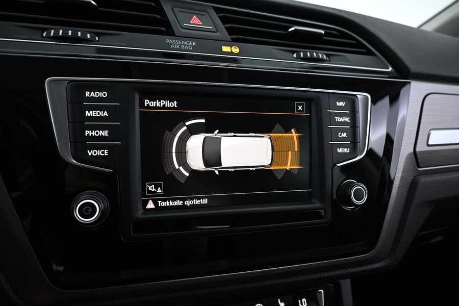 Volkswagen Touran vaihtoauto