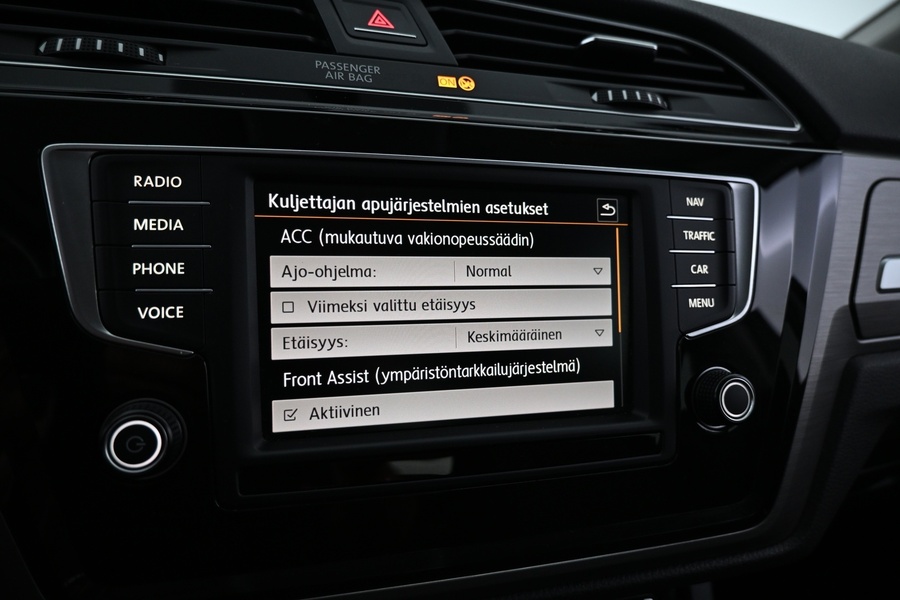 Volkswagen Touran vaihtoauto