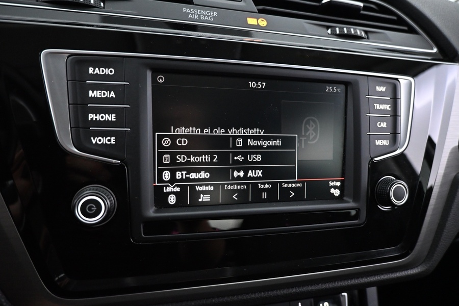 Volkswagen Touran vaihtoauto