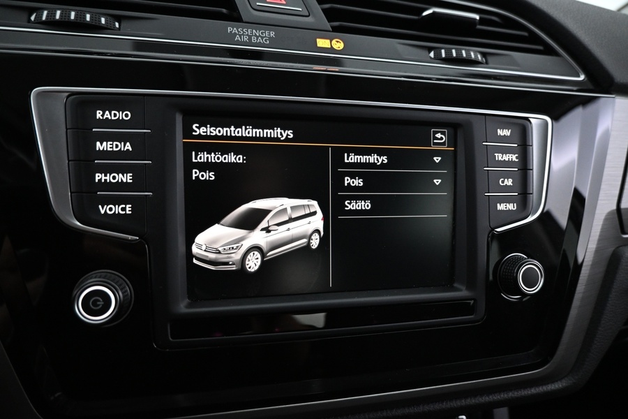 Volkswagen Touran vaihtoauto