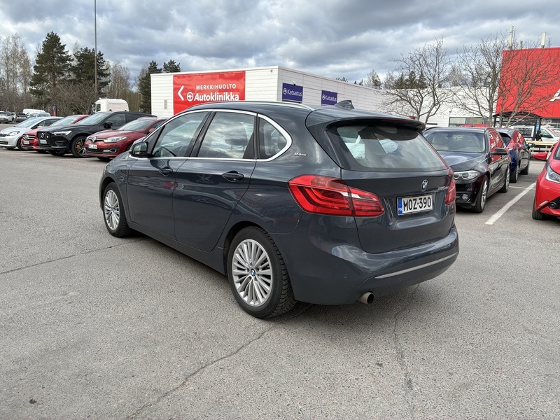 BMW 225 vaihtoauto