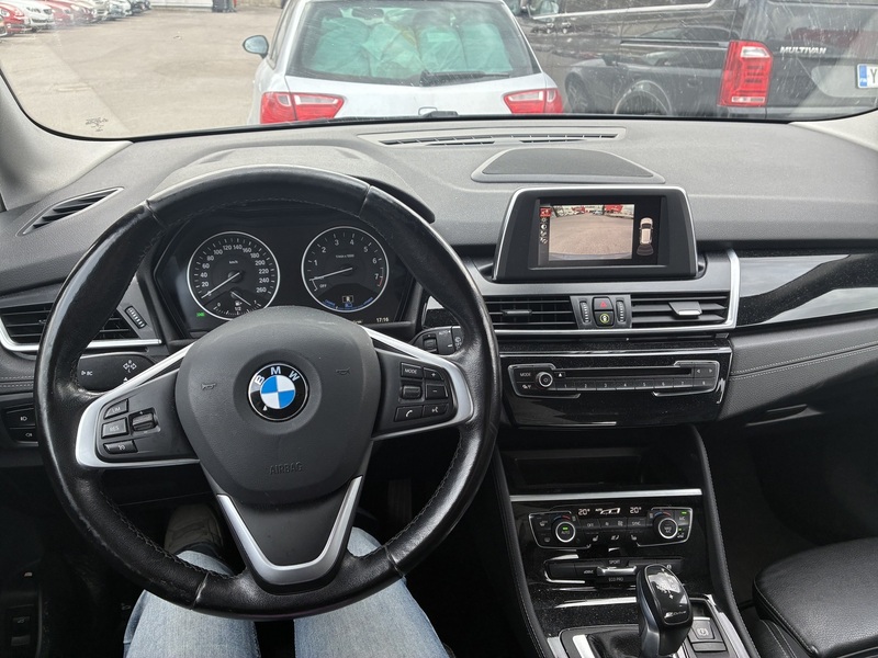 BMW 225 vaihtoauto