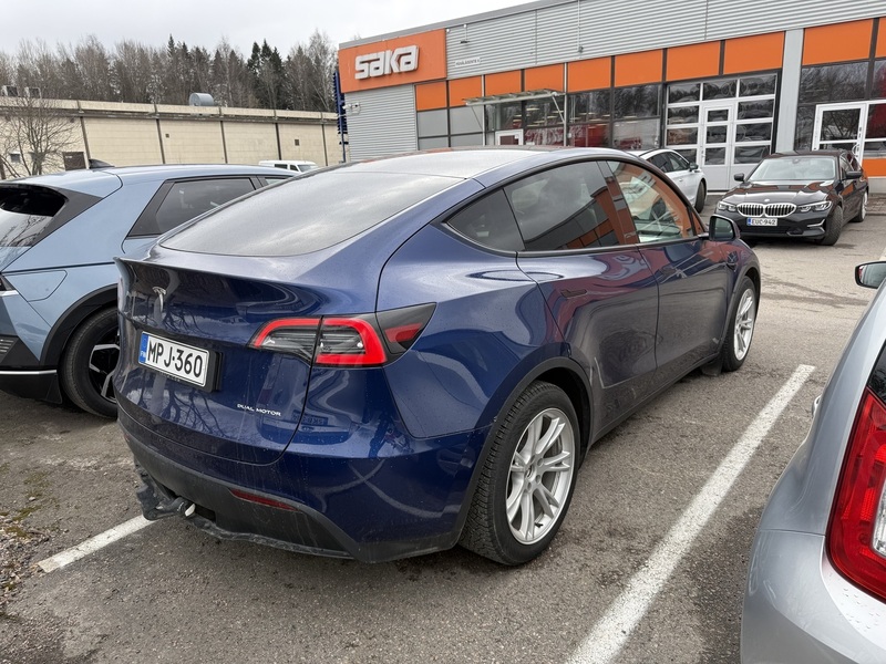 Tesla Model Y vaihtoauto