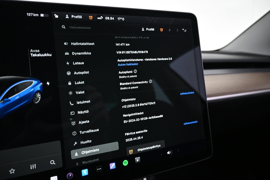 Tesla Model 3 vaihtoauto