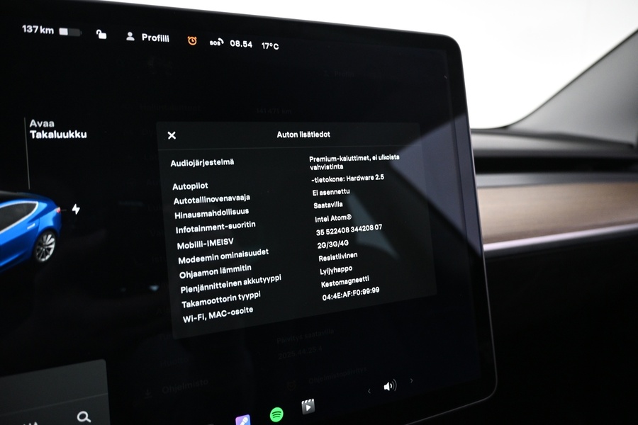 Tesla Model 3 vaihtoauto