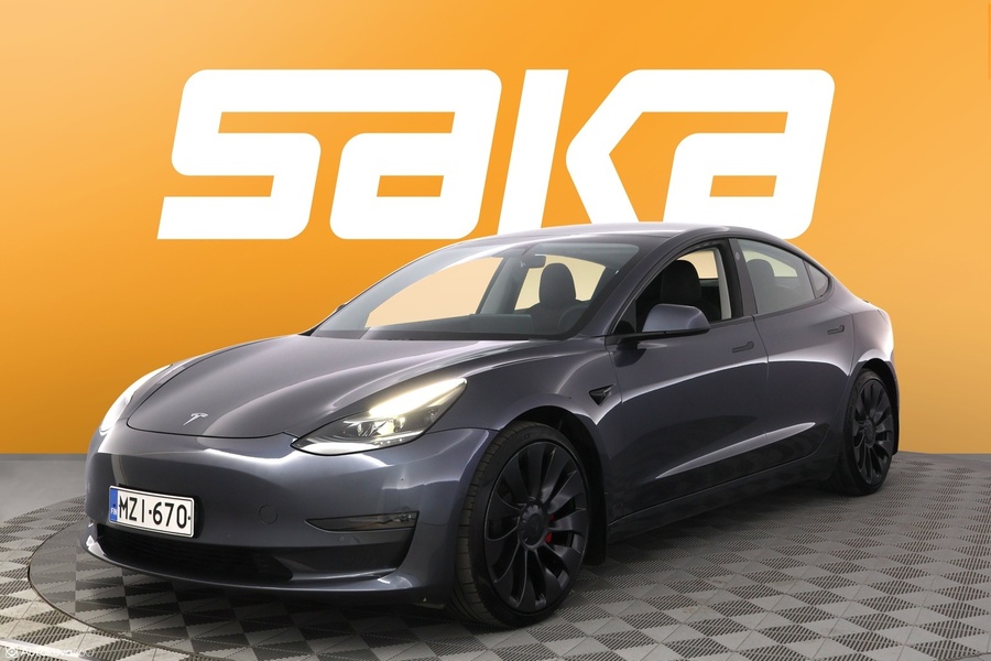 Tesla Model 3 vaihtoauto