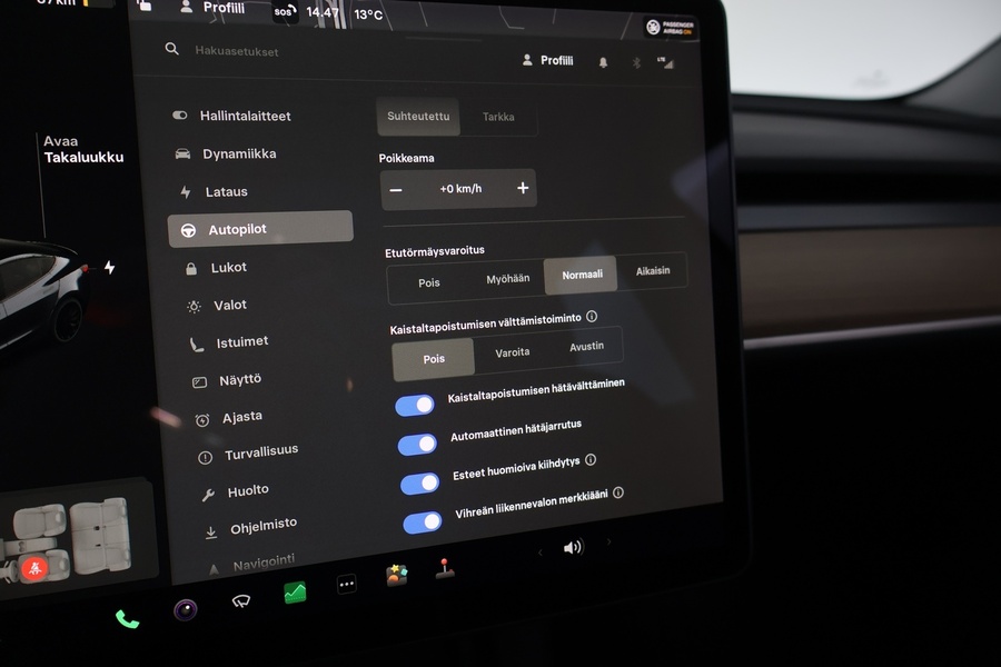 Tesla Model 3 vaihtoauto