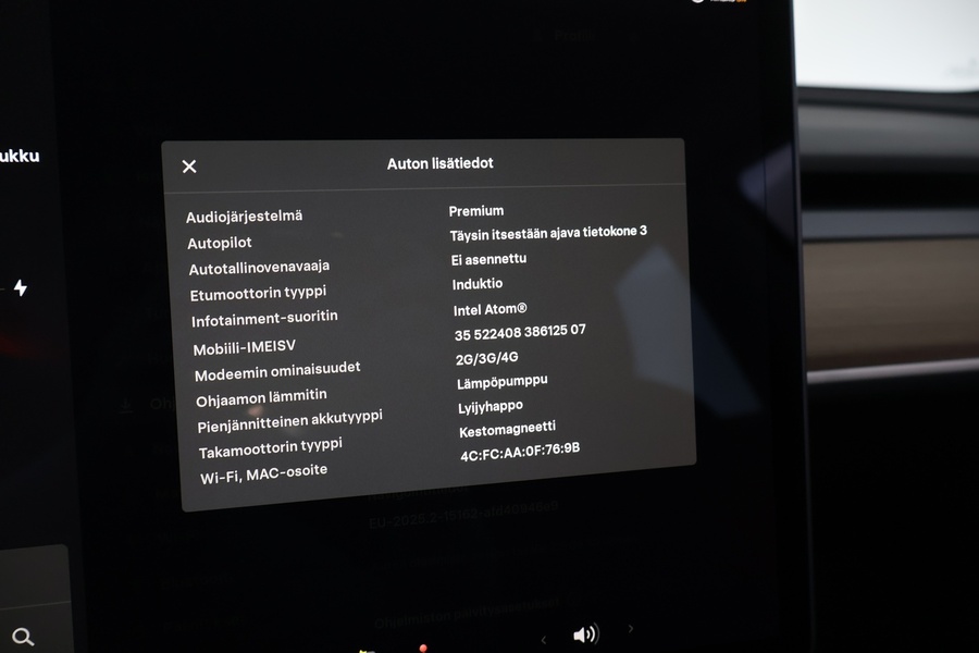 Tesla Model 3 vaihtoauto