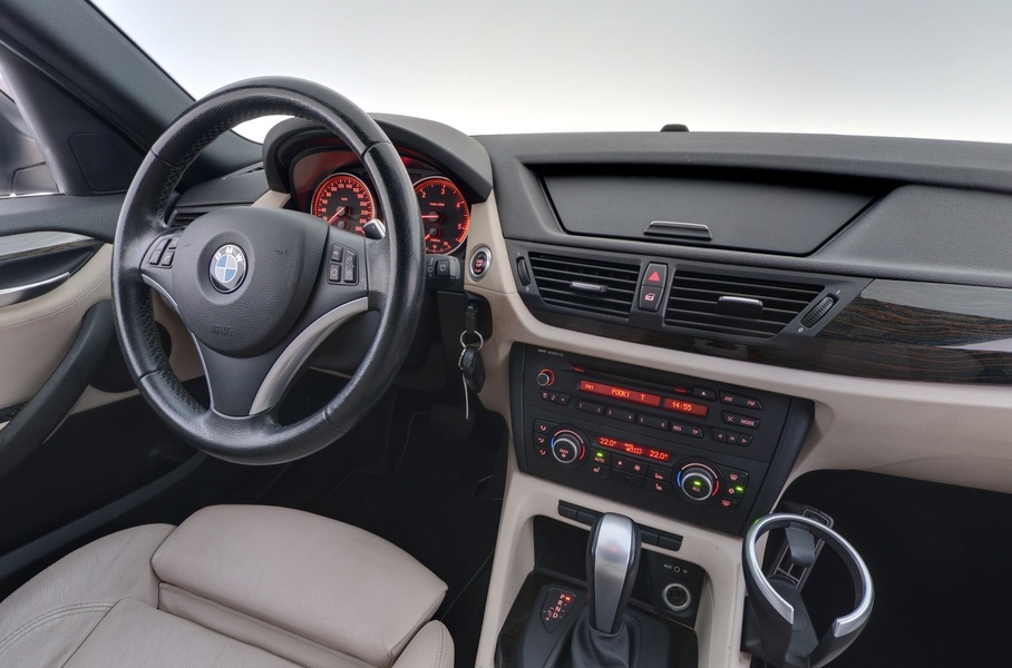 BMW X1 vaihtoauto