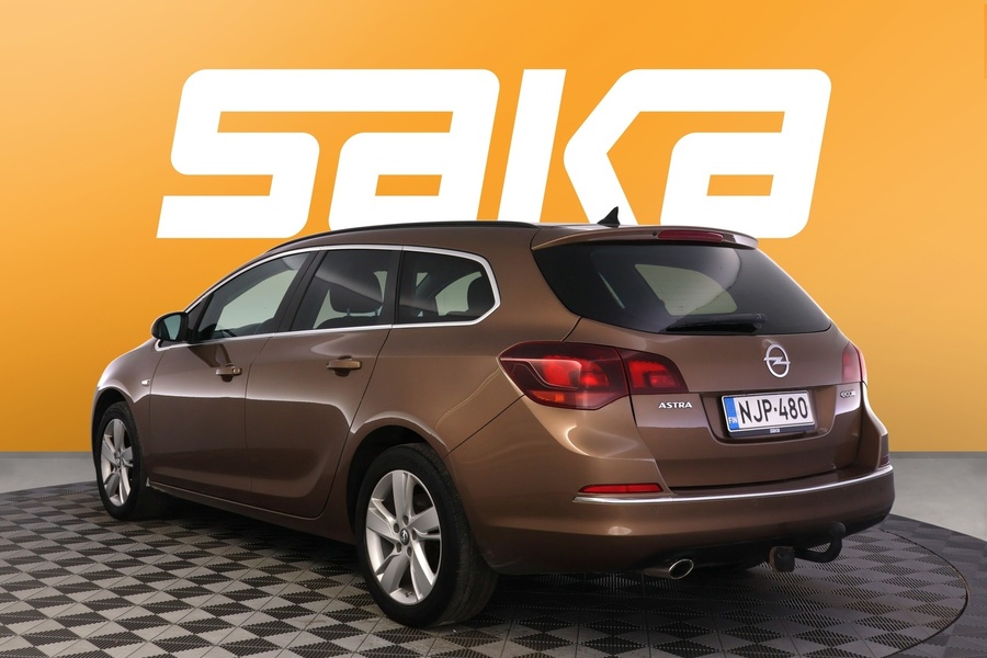 Opel Astra vaihtoauto