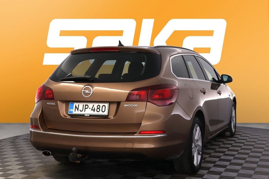 Opel Astra vaihtoauto