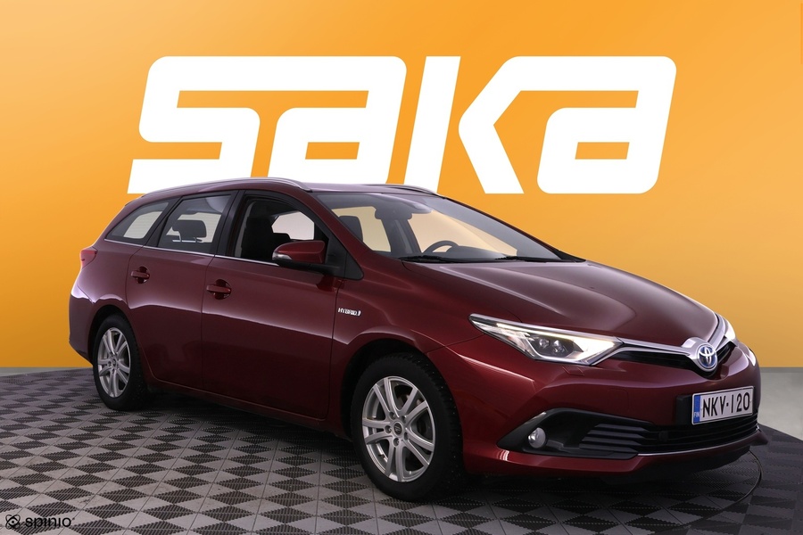 Toyota Auris vaihtoauto