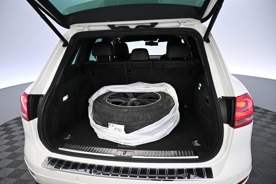 Volkswagen Touareg vaihtoauto