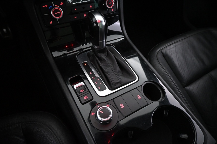 Volkswagen Touareg vaihtoauto