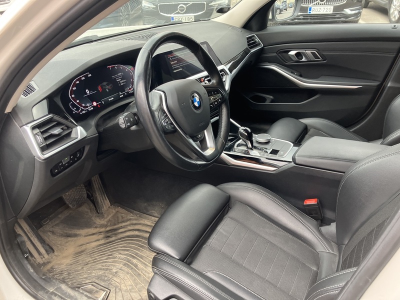 BMW 320 vaihtoauto