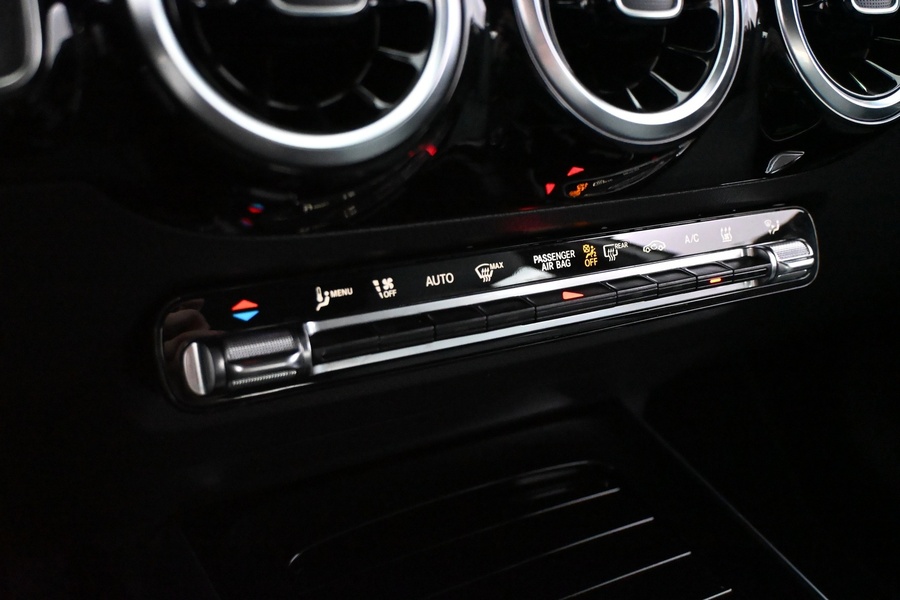 Mercedes-Benz GLA vaihtoauto