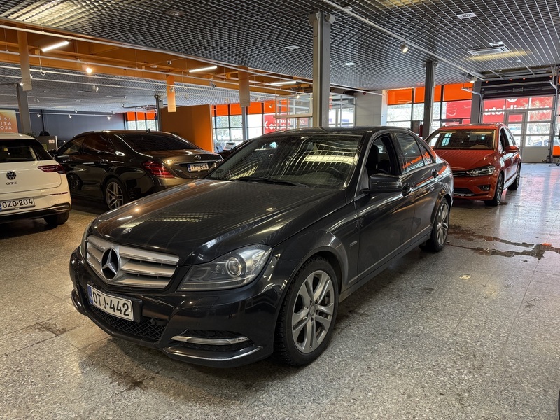 Mercedes-Benz C vaihtoauto