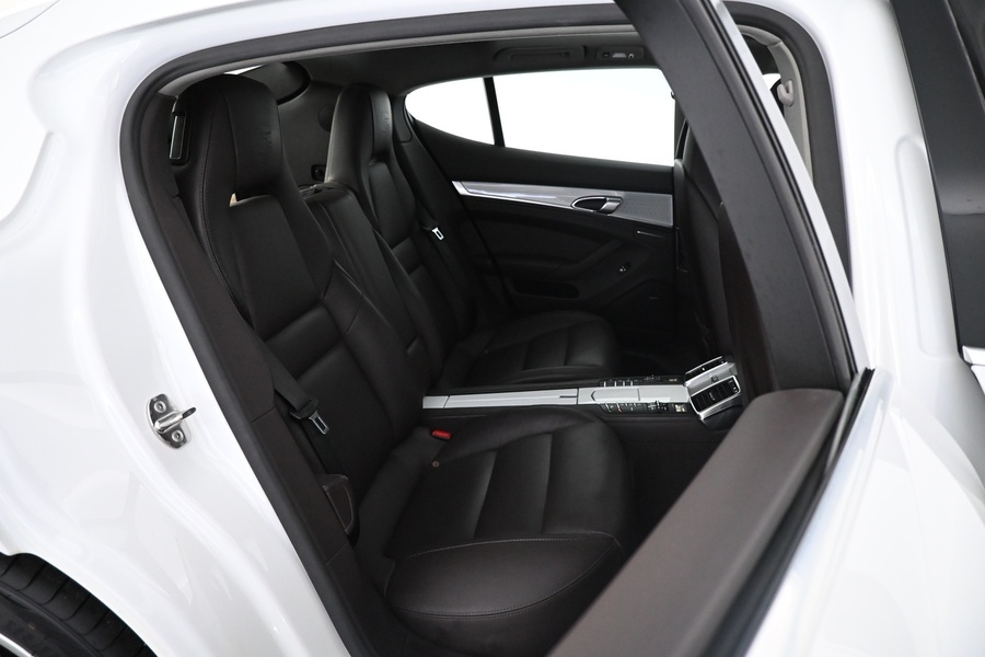 Porsche Panamera vaihtoauto