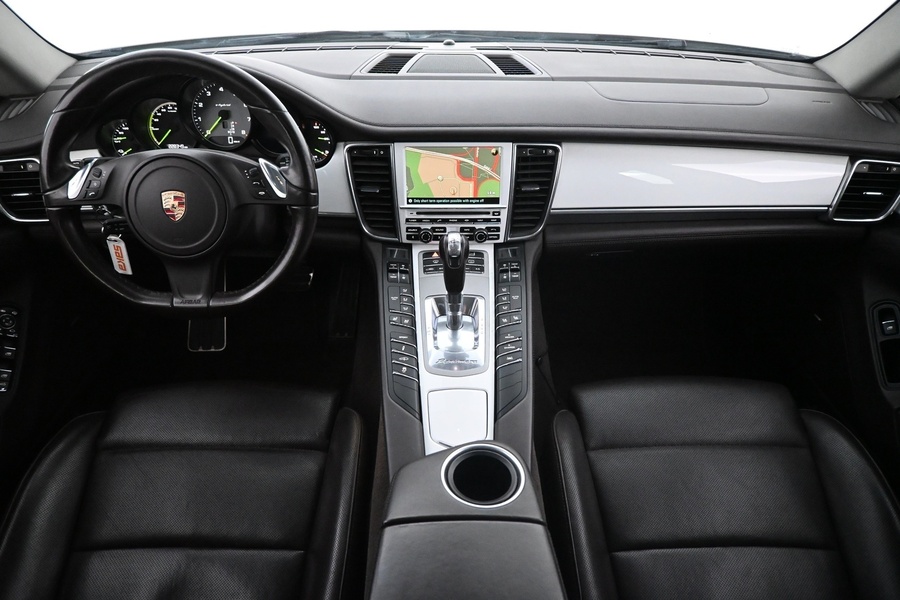 Porsche Panamera vaihtoauto