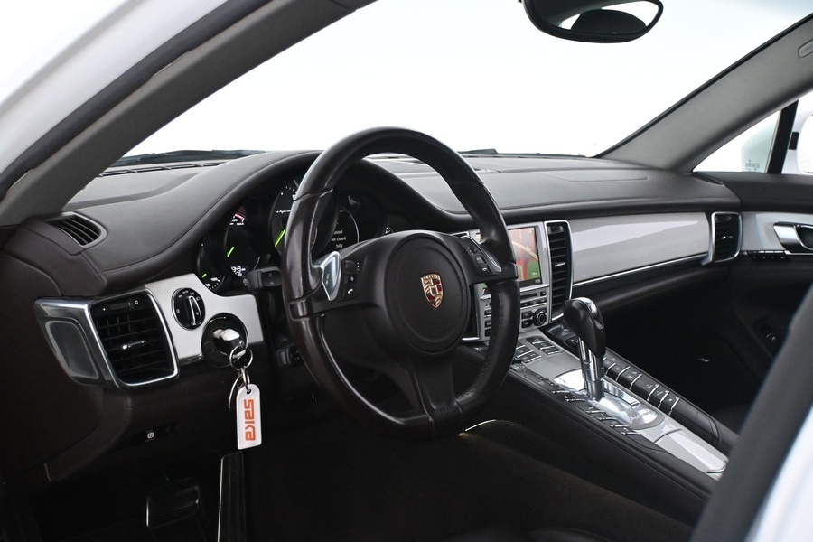 Porsche Panamera vaihtoauto