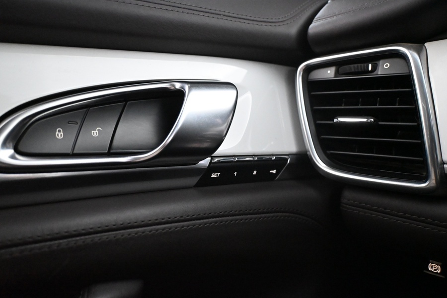 Porsche Panamera vaihtoauto