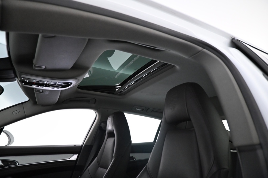 Porsche Panamera vaihtoauto