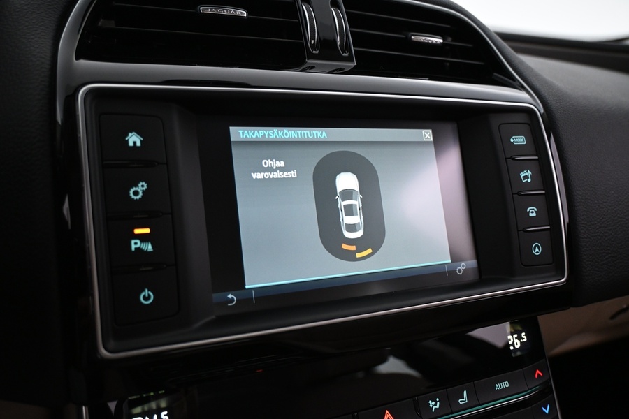 Jaguar XE vaihtoauto