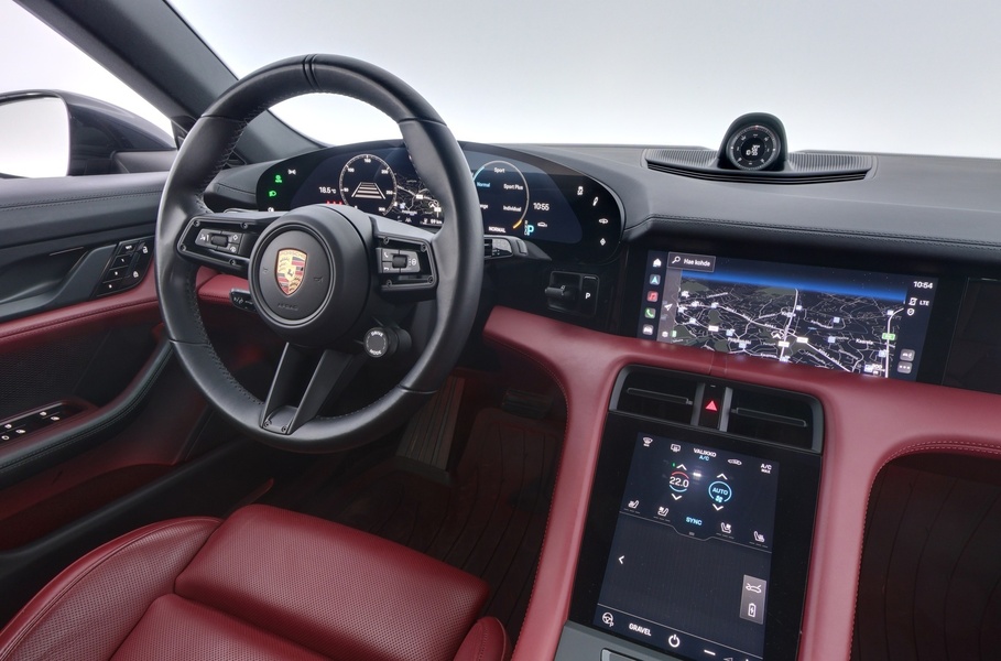 Porsche Taycan vaihtoauto