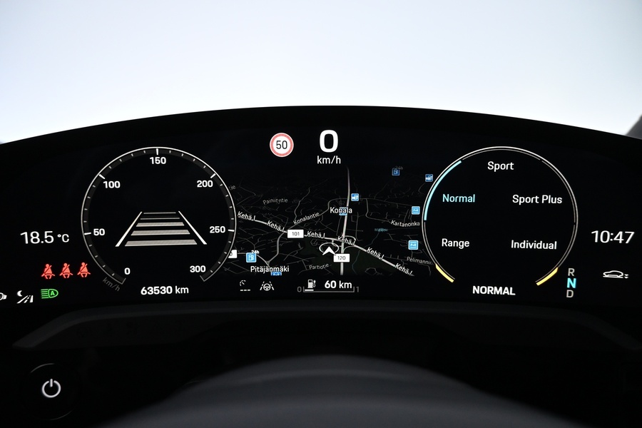 Porsche Taycan vaihtoauto