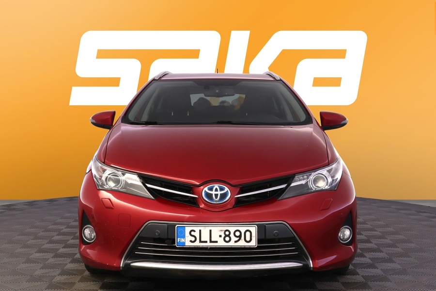 Toyota Auris vaihtoauto