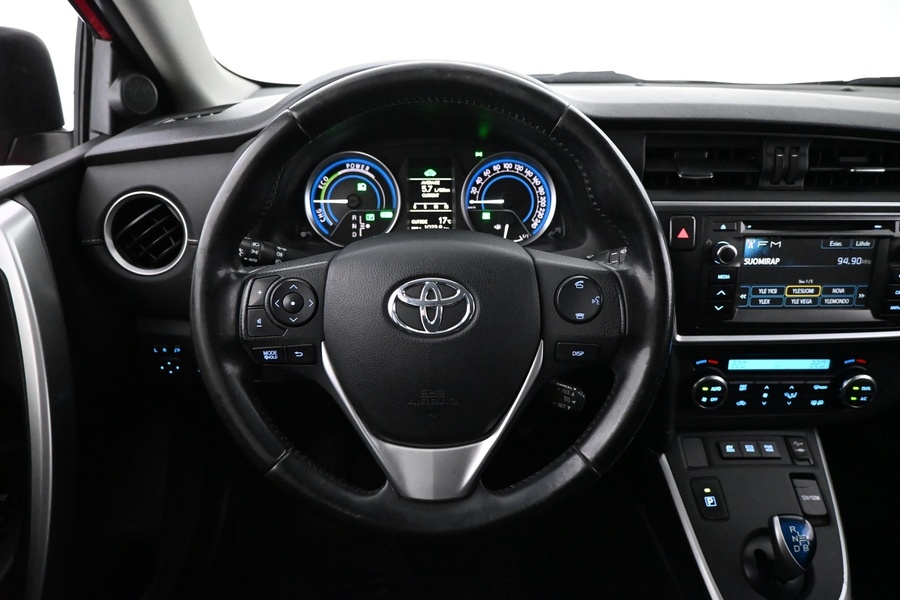 Toyota Auris vaihtoauto