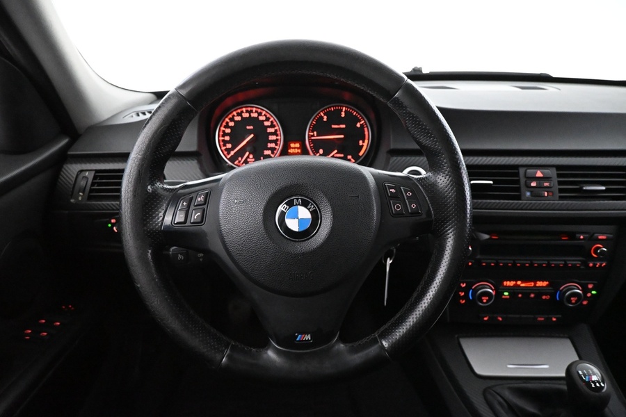 BMW 320 vaihtoauto