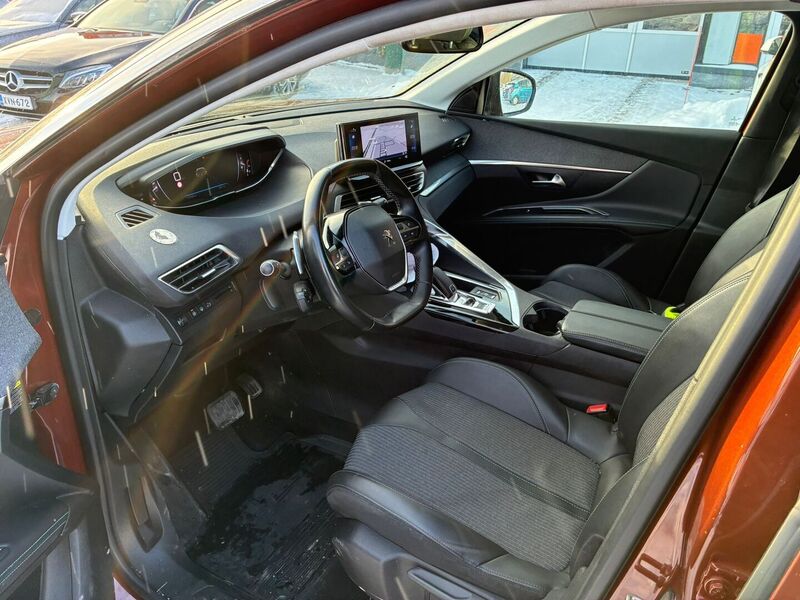 Peugeot 5008 vaihtoauto