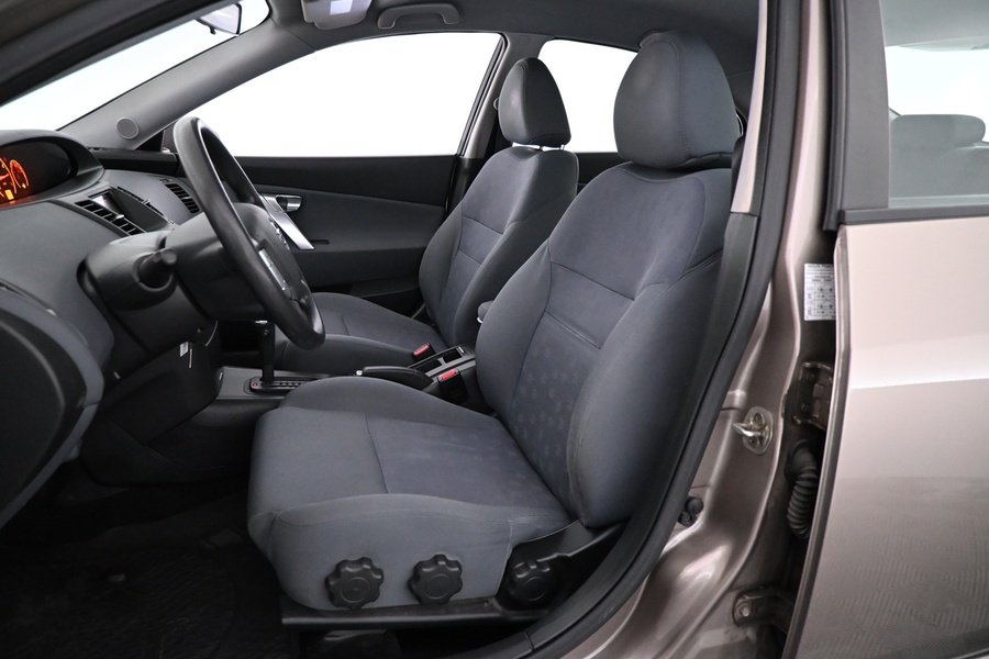 Nissan Primera vaihtoauto